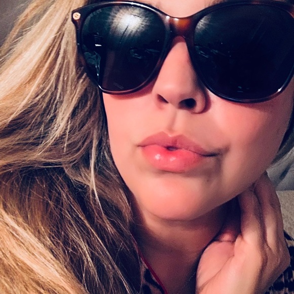 Gucci Sunglasses - Picture 8 of 9